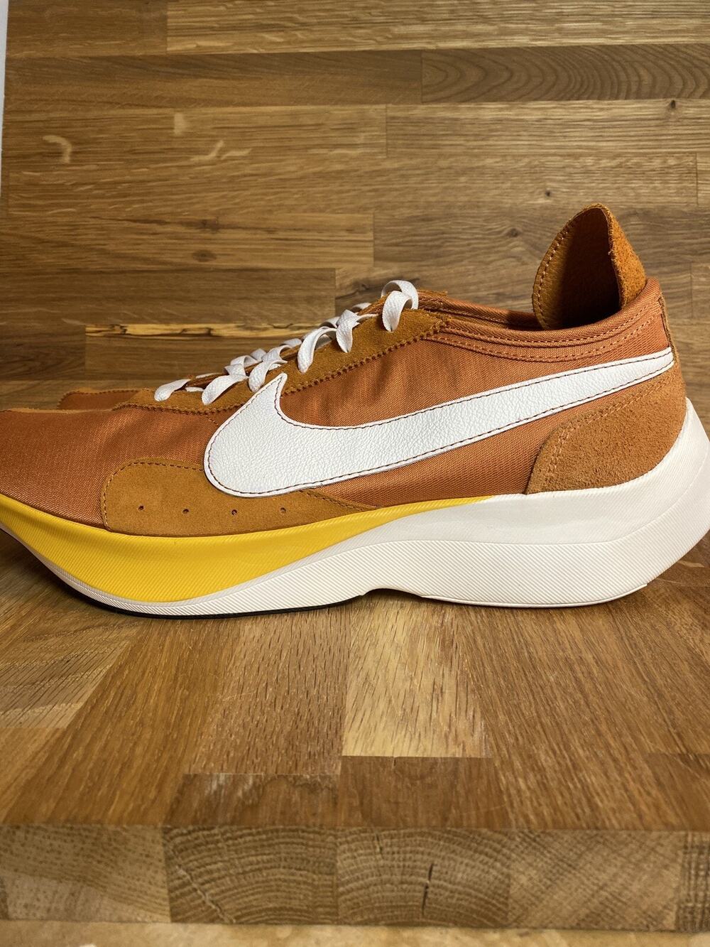 Nike Moon Racer QS BV7779-800 Men Running Shoes Monarch/Sail-Amarillo sz 15